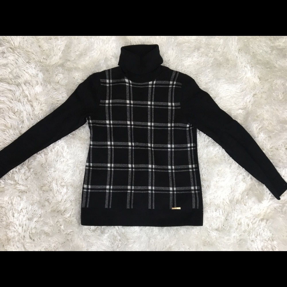 NWOT Michael Kors Turtleneck